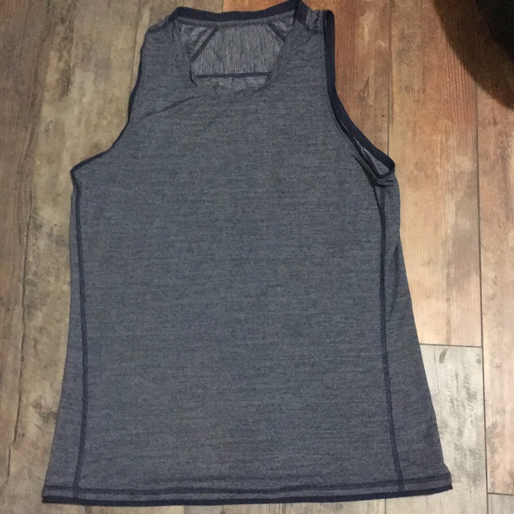 Lululemon Metal vent tech tank top size M